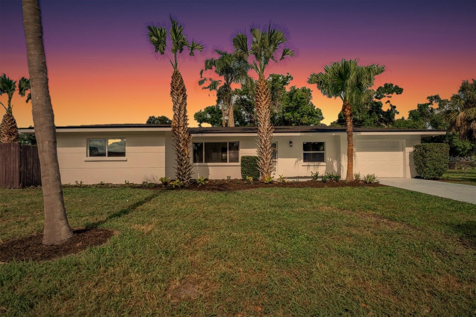 Single Family Residence at 2769 WISTERIA PL, SARASOTA, photo 4 of 59