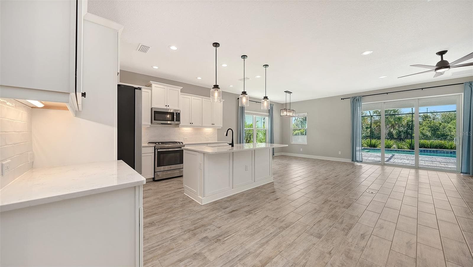 Single Family Residence at 2806 BUTTERFLY JASMINE TRL, SARASOTA, photo 26 of 109