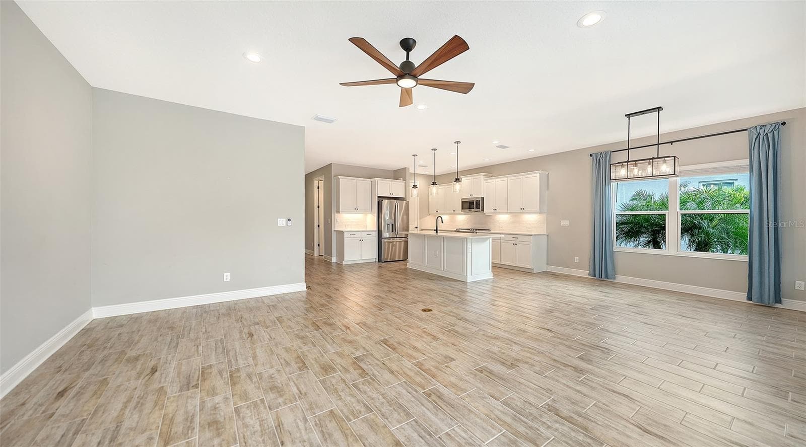 Single Family Residence at 2806 BUTTERFLY JASMINE TRL, SARASOTA, photo 34 of 109
