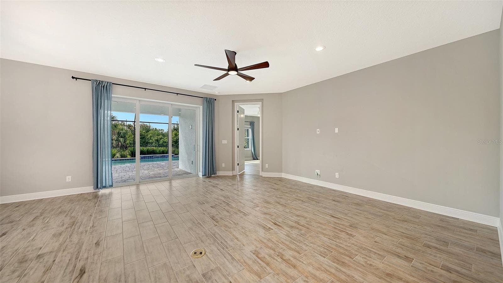 Single Family Residence at 2806 BUTTERFLY JASMINE TRL, SARASOTA, photo 37 of 109