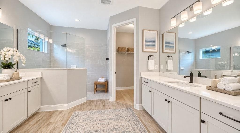 Single Family Residence at 2806 BUTTERFLY JASMINE TRL, SARASOTA, photo 14 of 109