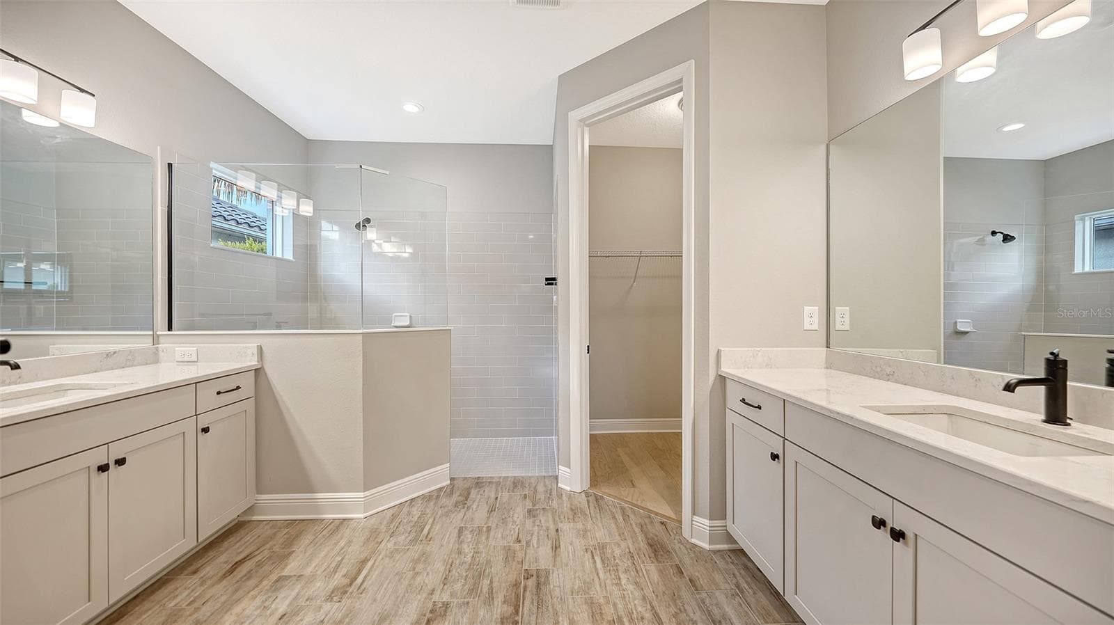 Single Family Residence at 2806 BUTTERFLY JASMINE TRL, SARASOTA, photo 43 of 109