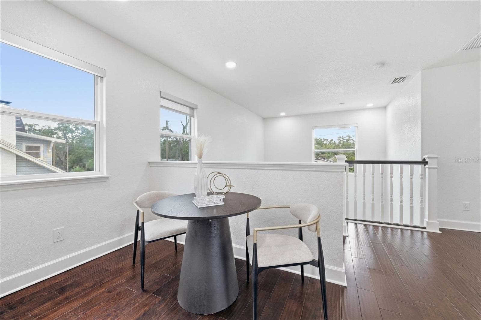 Single Family Residence at 906 W PENINSULAR ST, TAMPA, photo 19 of 38