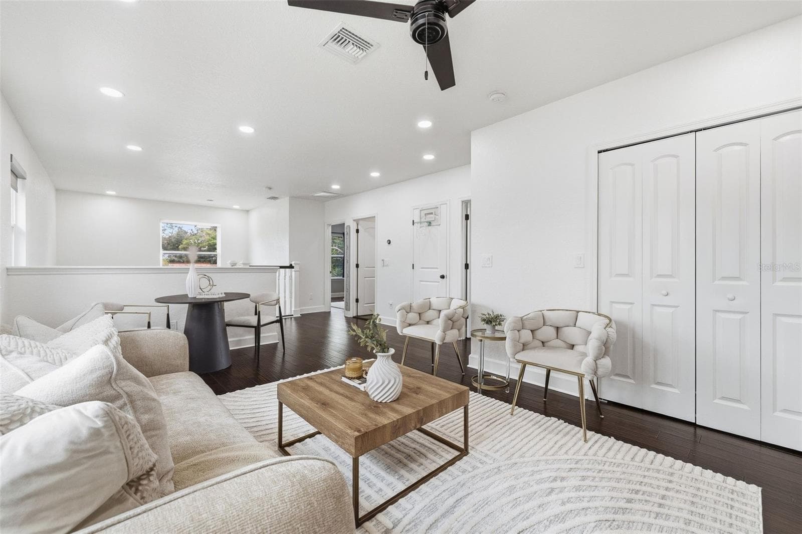 Single Family Residence at 906 W PENINSULAR ST, TAMPA, photo 20 of 38