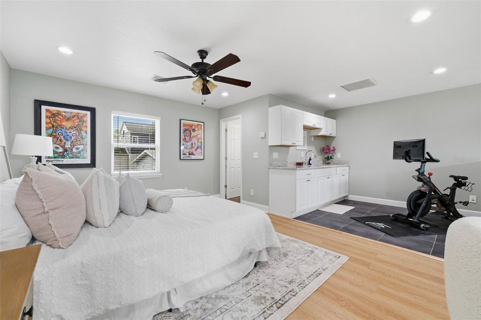 Single Family Residence at 906 W PENINSULAR ST, TAMPA, photo 32 of 38