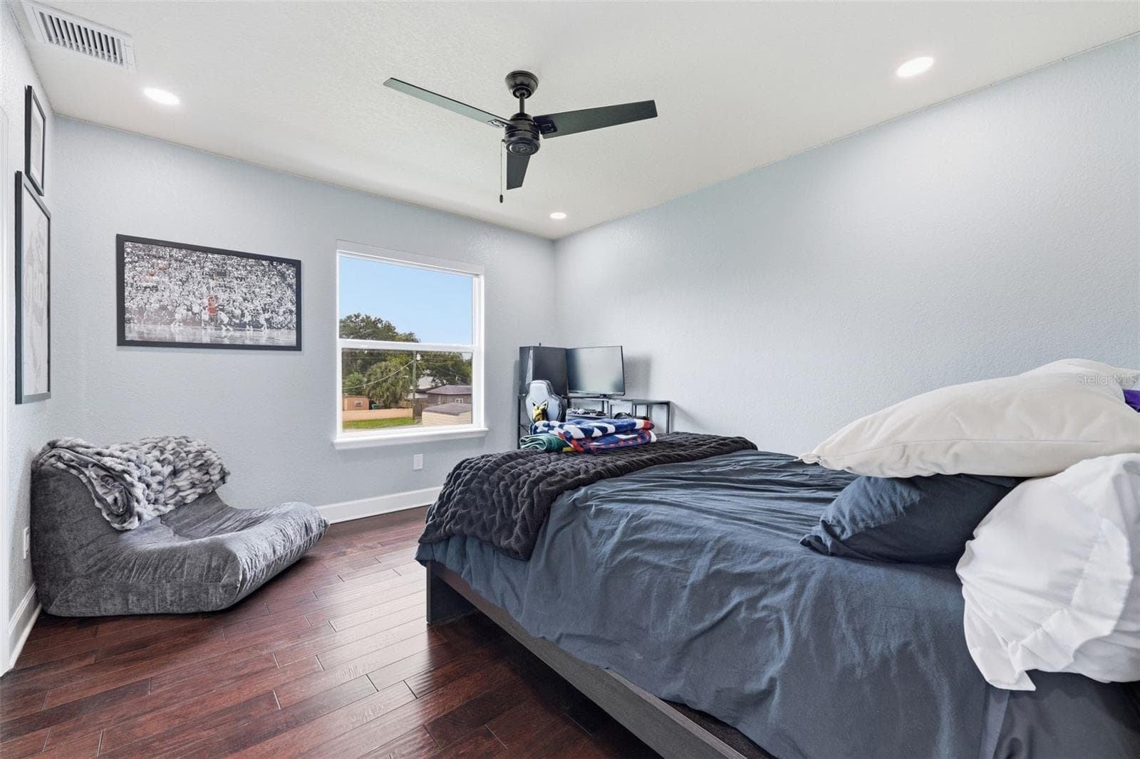 Single Family Residence at 906 W PENINSULAR ST, TAMPA, photo 22 of 38