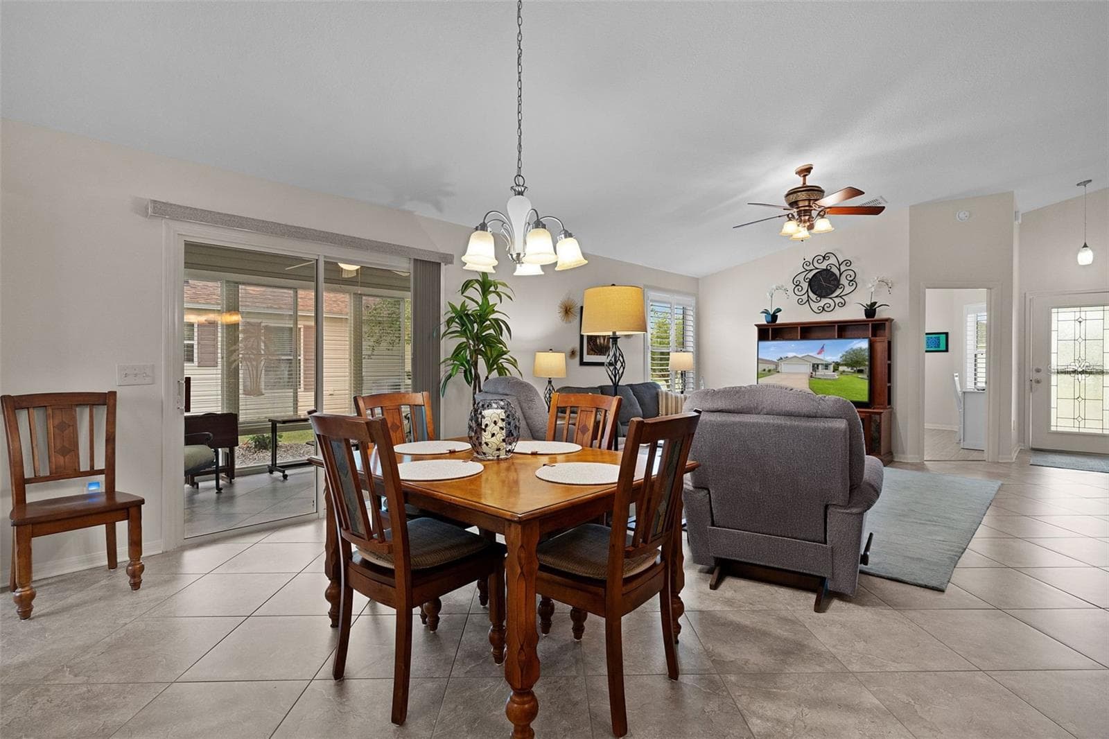Single Family Residence at 2155 BALDWIN RUN, THE VILLAGES, photo 8 of 33