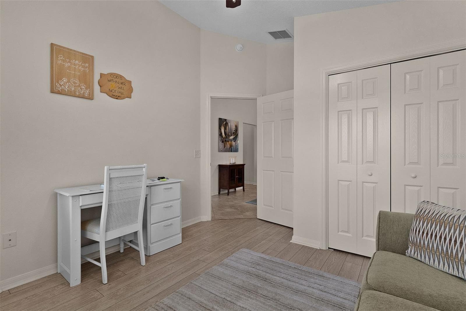 Single Family Residence at 2155 BALDWIN RUN, THE VILLAGES, photo 15 of 33