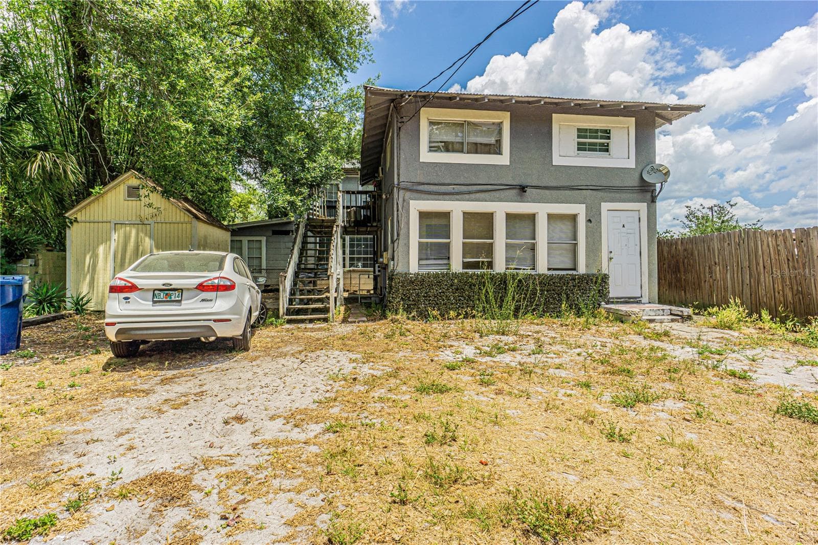 Apartment at 113 W HANLON ST, TAMPA, photo 2 of 12