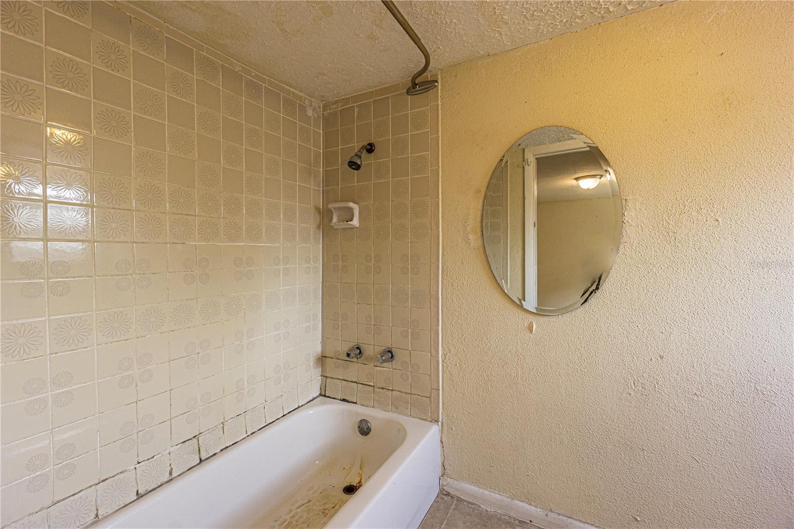 Apartment at 113 W HANLON ST, TAMPA, photo 12 of 12