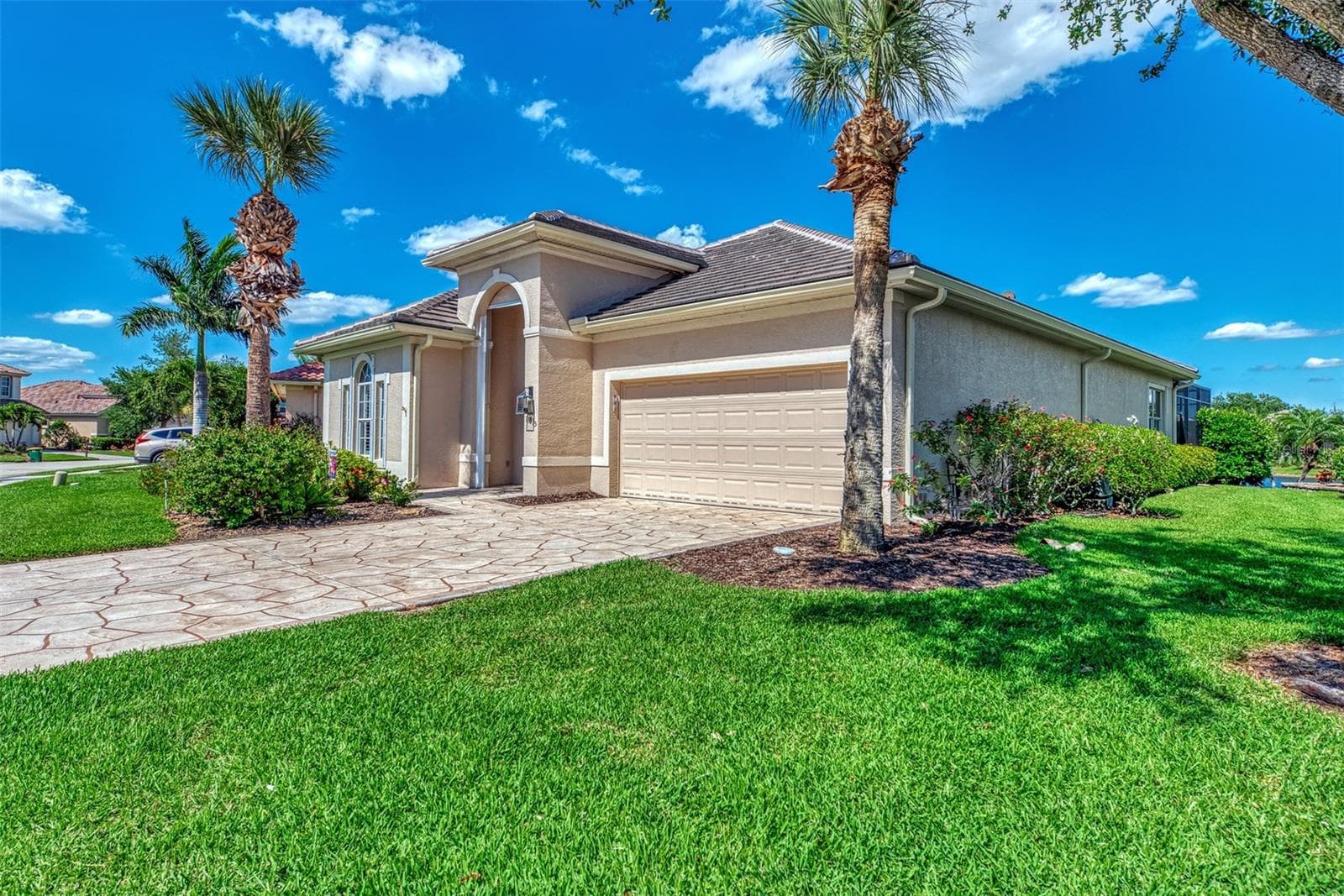 Single Family Residence at 13335 GOLF POINTE DR, PORT CHARLOTTE, photo 4 of 74