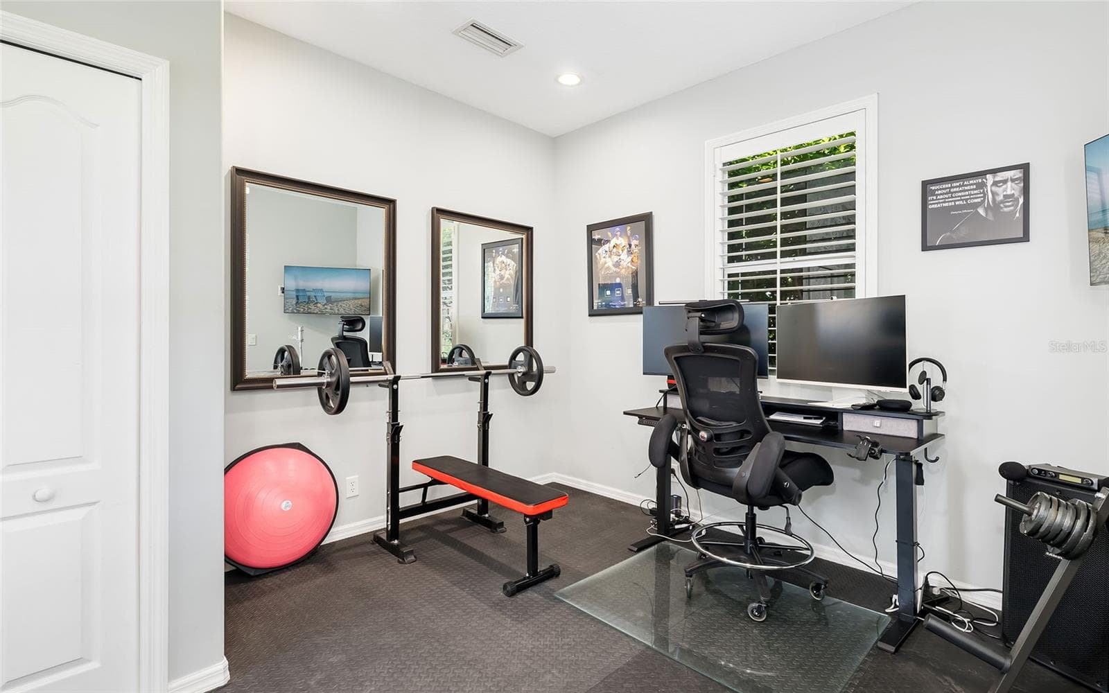 Single Family Residence at 5111 BROOKSBEND CIR, SARASOTA, photo 19 of 50