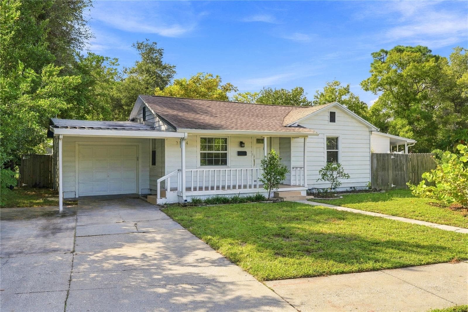 Single Family Residence at 3184 11TH AVE N, ST PETERSBURG, photo 3 of 33