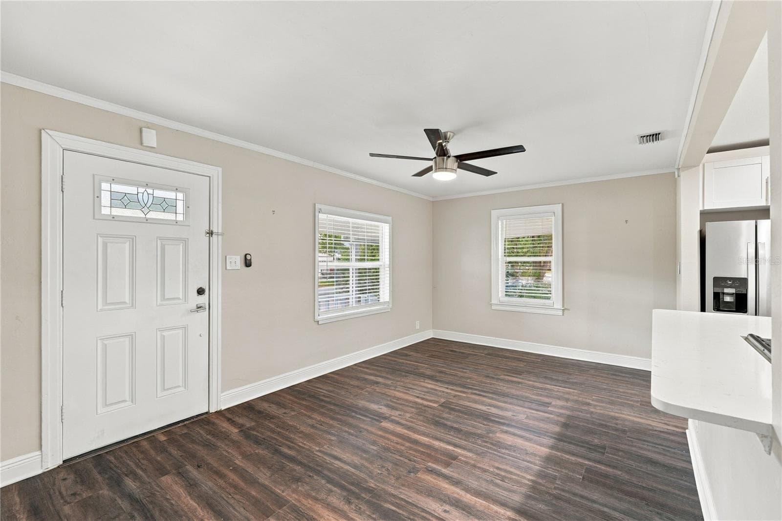 Single Family Residence at 3184 11TH AVE N, ST PETERSBURG, photo 6 of 33