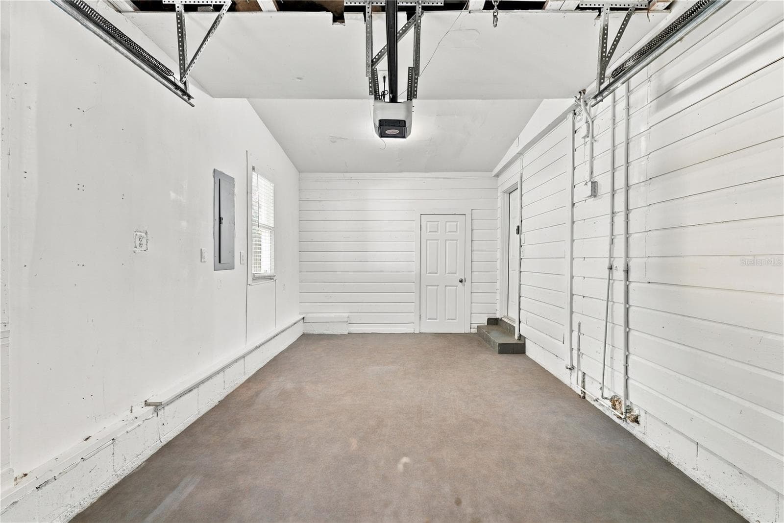 Single Family Residence at 3184 11TH AVE N, ST PETERSBURG, photo 25 of 33