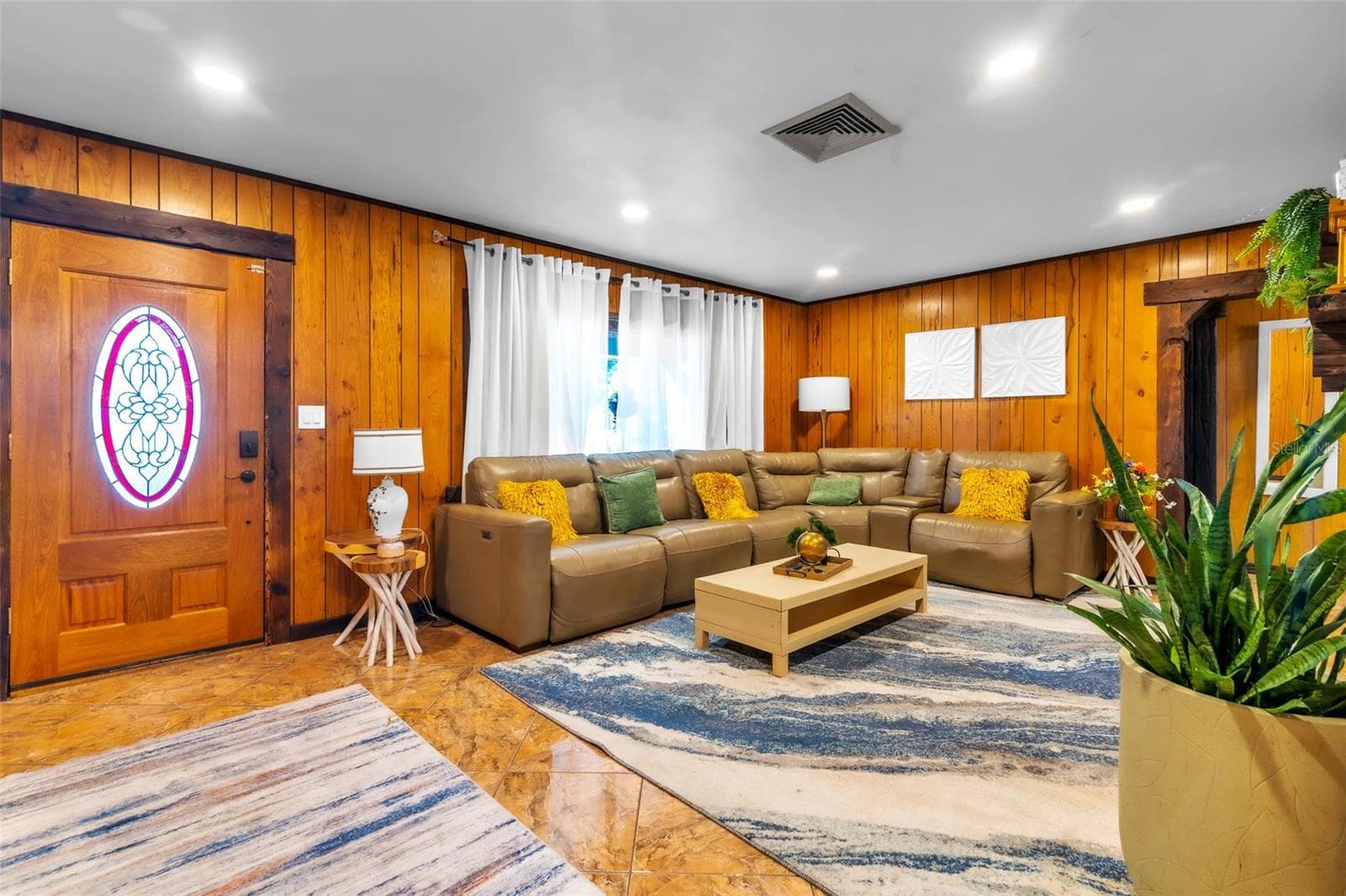 Single Family Residence at 1488 LACONIA DR E, CLEARWATER, photo 8 of 75