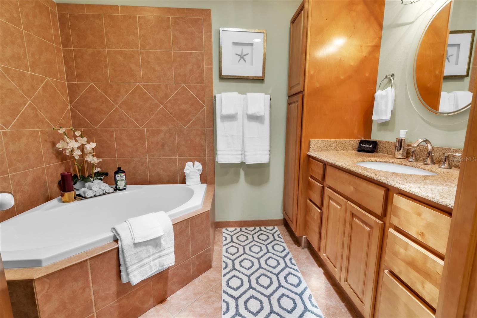 Single Family Residence at 1488 LACONIA DR E, CLEARWATER, photo 22 of 75