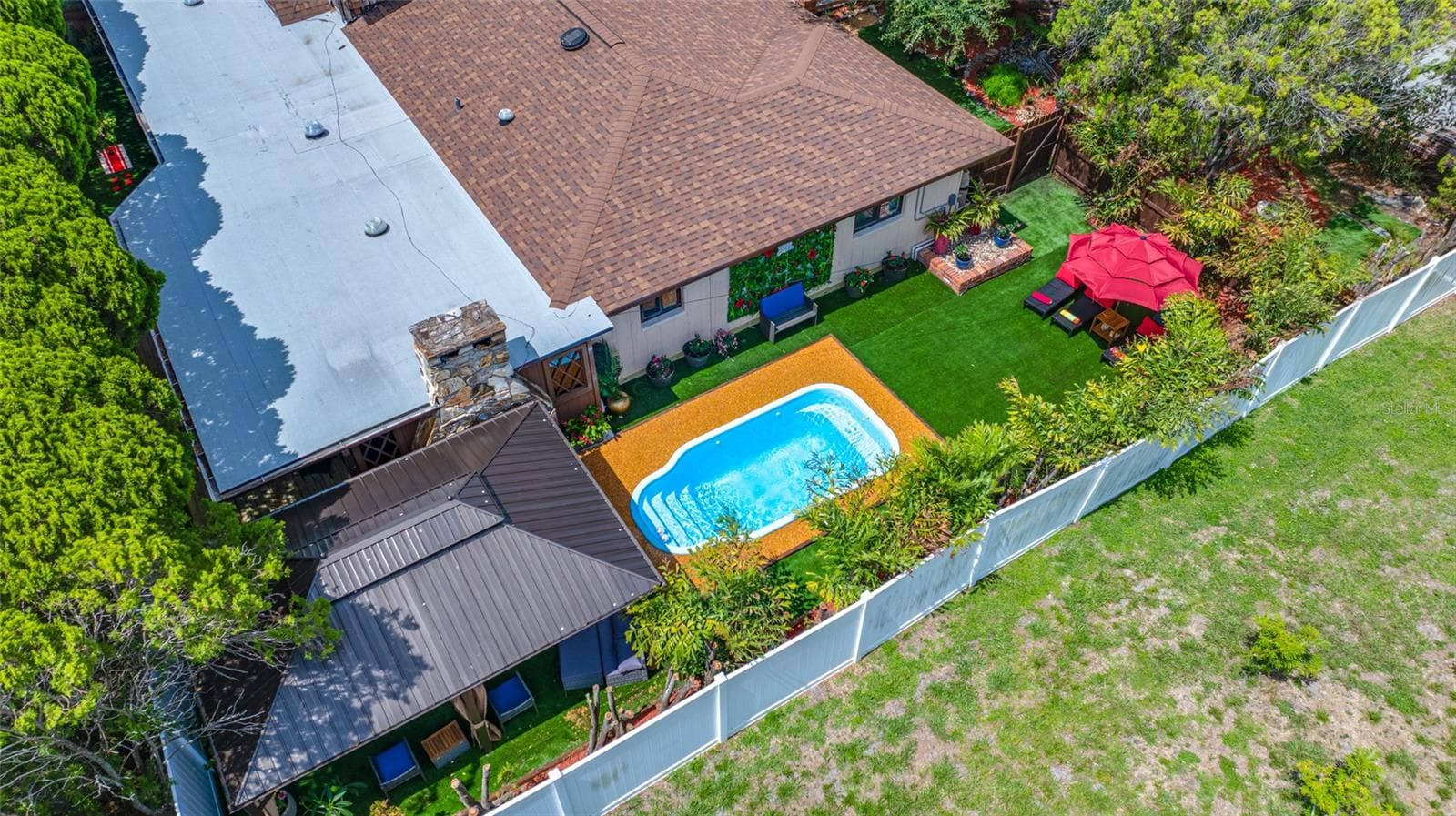 Single Family Residence at 1488 LACONIA DR E, CLEARWATER, photo 44 of 75