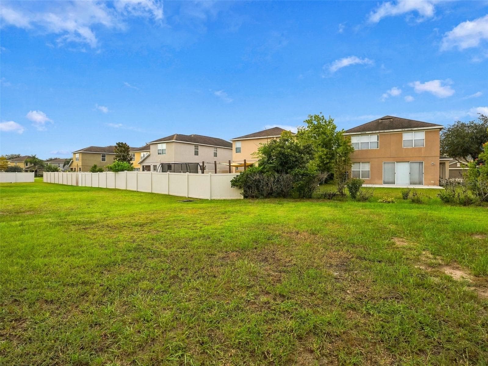 Single Family Residence at 13808 CRATER CIR, HUDSON, photo 25 of 36