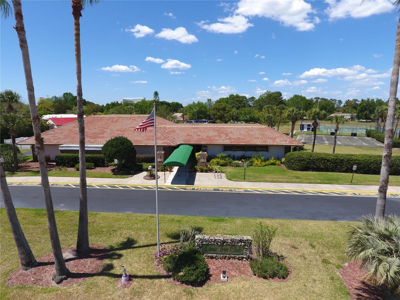 Single Family Residence at 10155 DONHILL CT, ORLANDO, photo 14 of 18