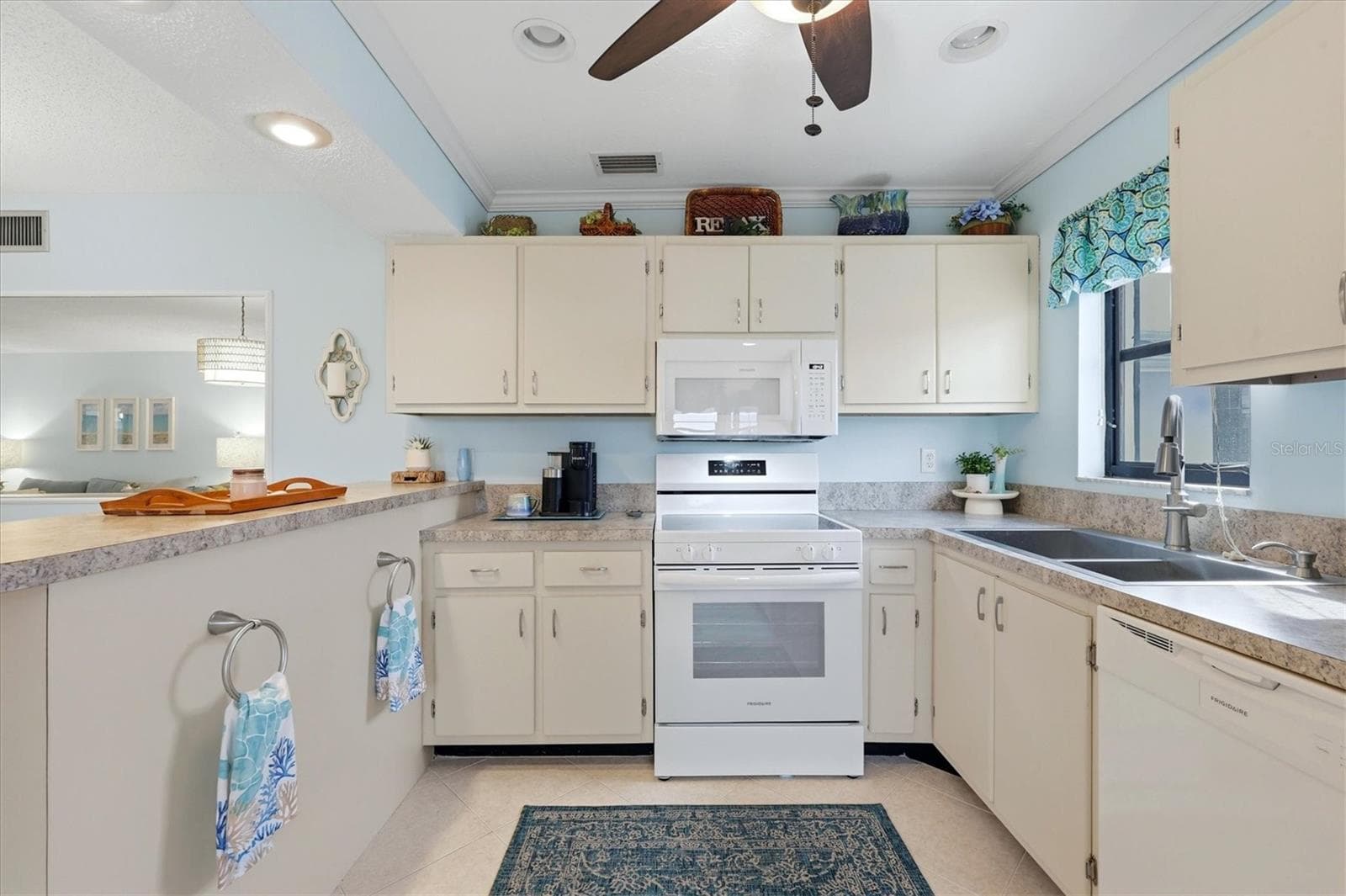 Condominium at 5400 34TH ST W #2J, BRADENTON, photo 12 of 44