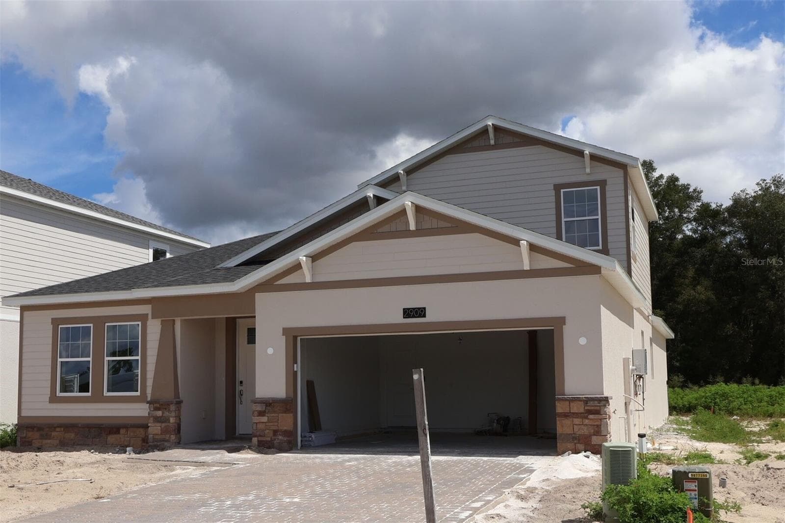 2909 SWEETGRASS LN