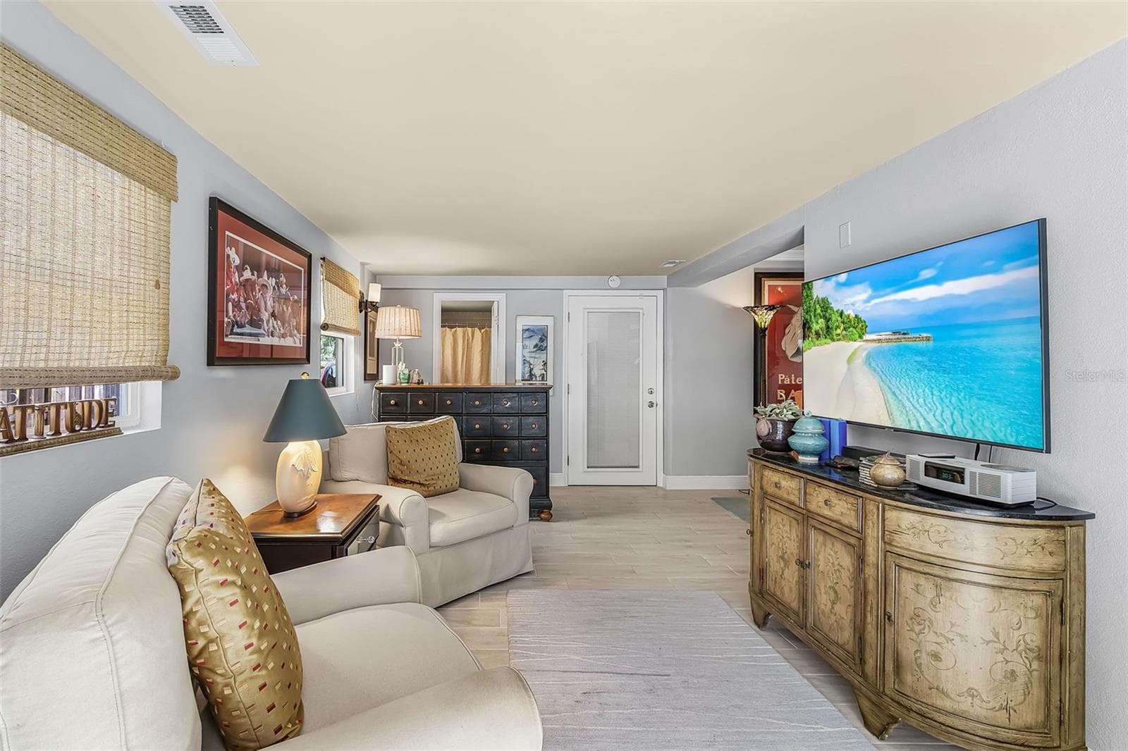 Single Family Residence at 2138 TEMPLE ST, SARASOTA, photo 11 of 36