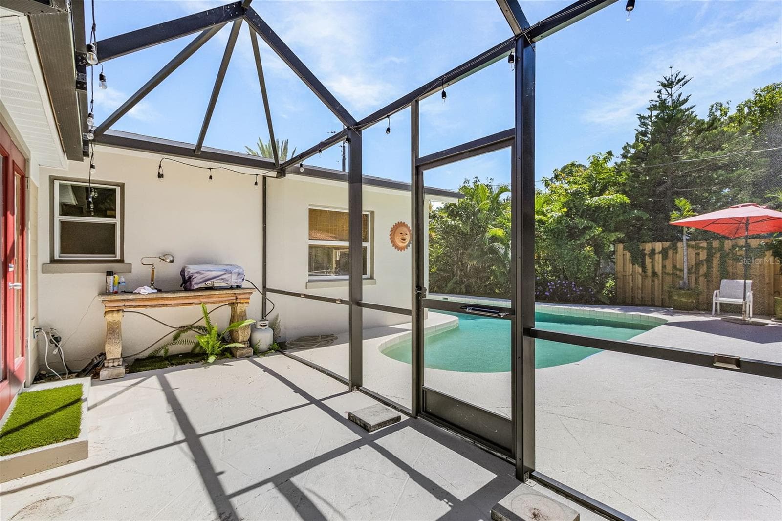 Single Family Residence at 2138 TEMPLE ST, SARASOTA, photo 19 of 36