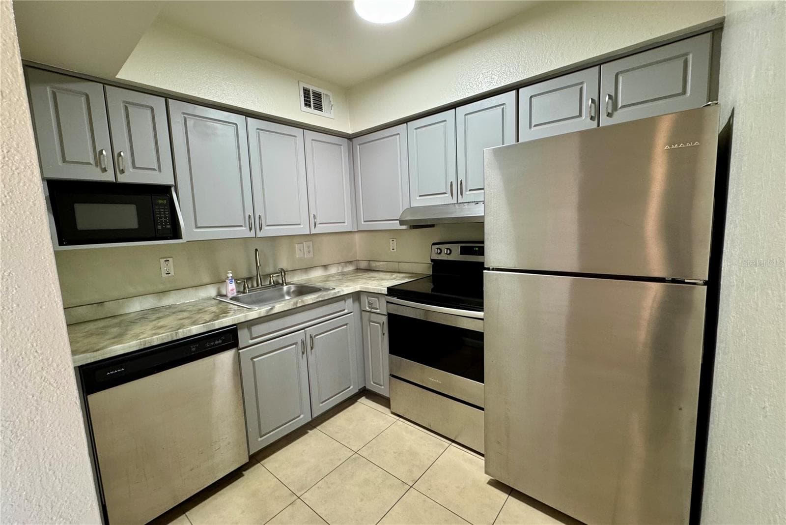 Condominium at 719 WYMAN CT #B, ORLANDO, photo 8 of 20