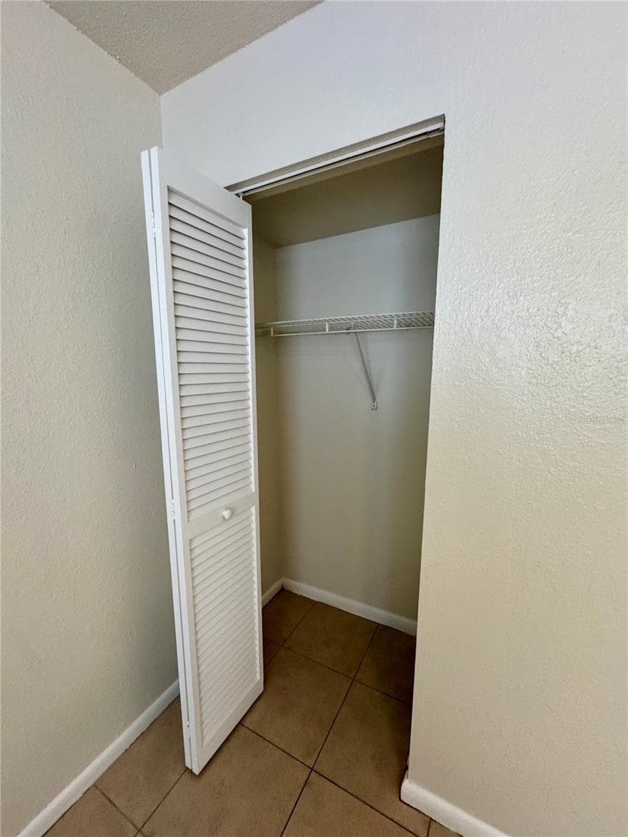 Condominium at 719 WYMAN CT #B, ORLANDO, photo 13 of 20