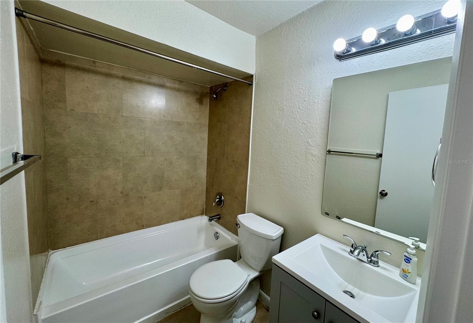 Condominium at 719 WYMAN CT #B, ORLANDO, photo 14 of 20