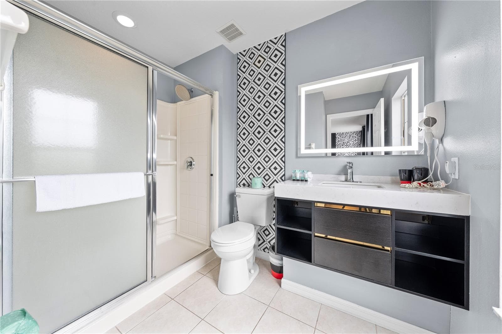 En Suite Bathroom - 3179 YELLOW LANTANA LN, KISSIMMEE