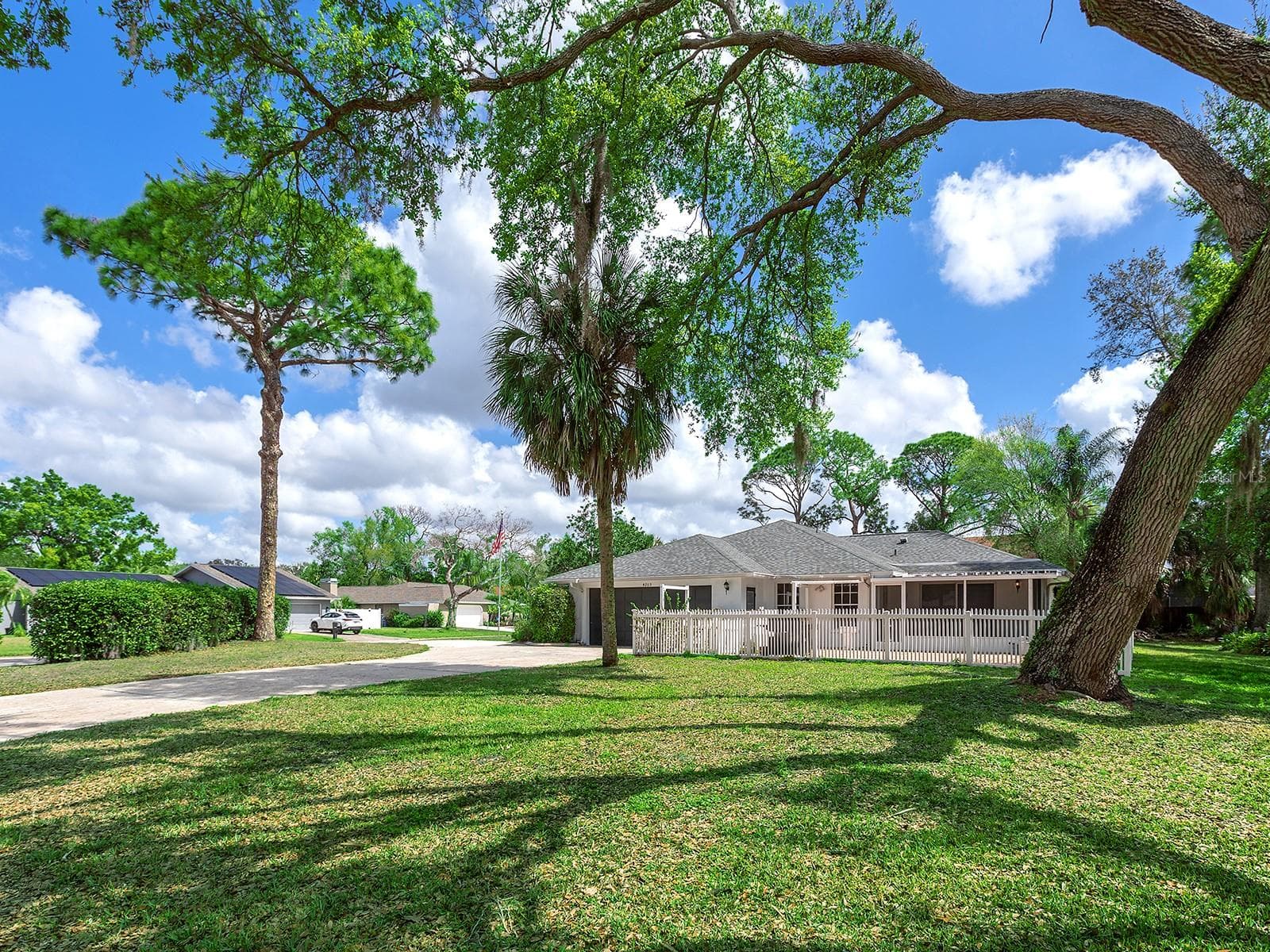 Single Family Residence at 4205 BENT TREE BLVD, SARASOTA, photo 5 of 48