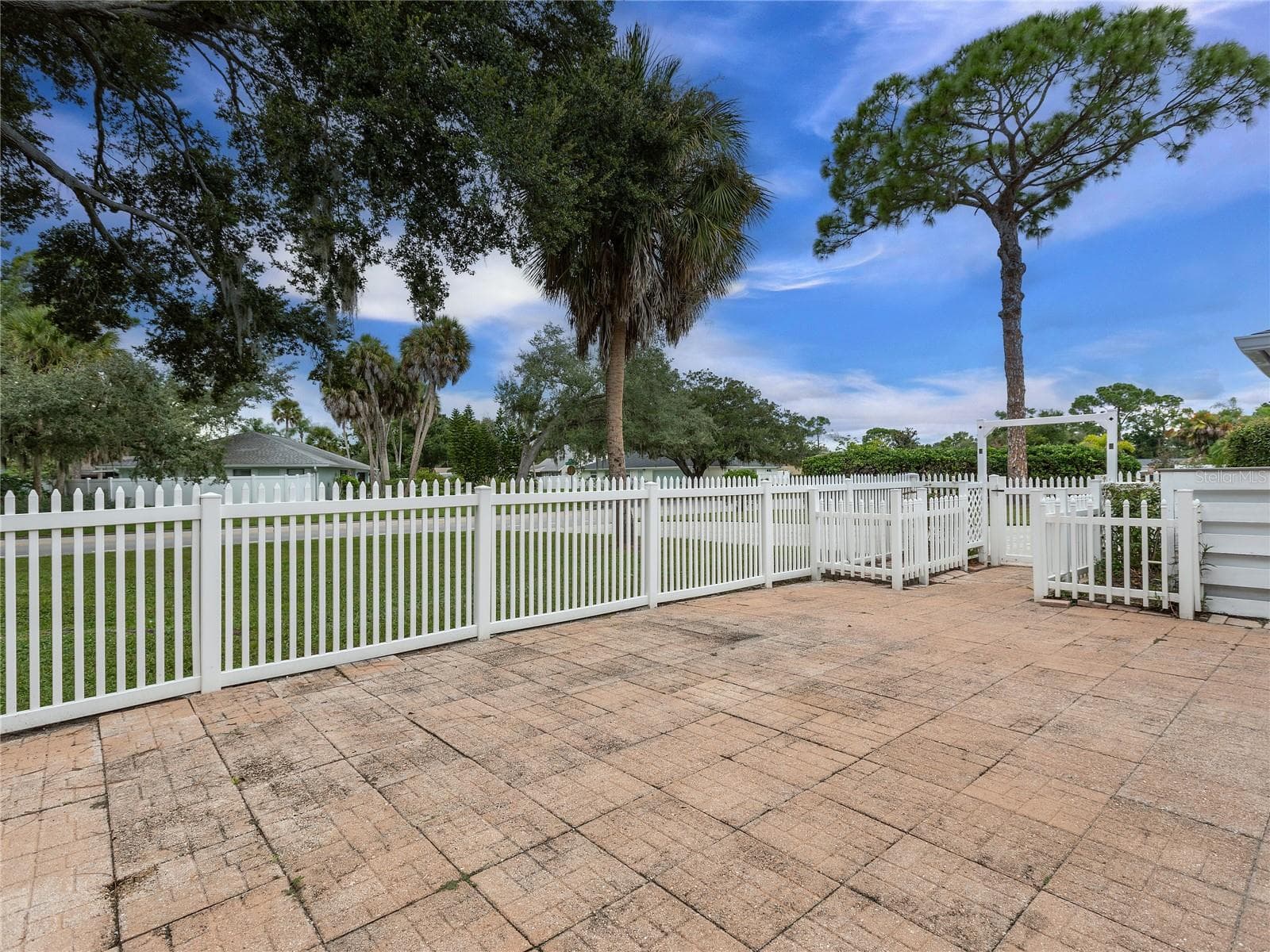 Single Family Residence at 4205 BENT TREE BLVD, SARASOTA, photo 43 of 48