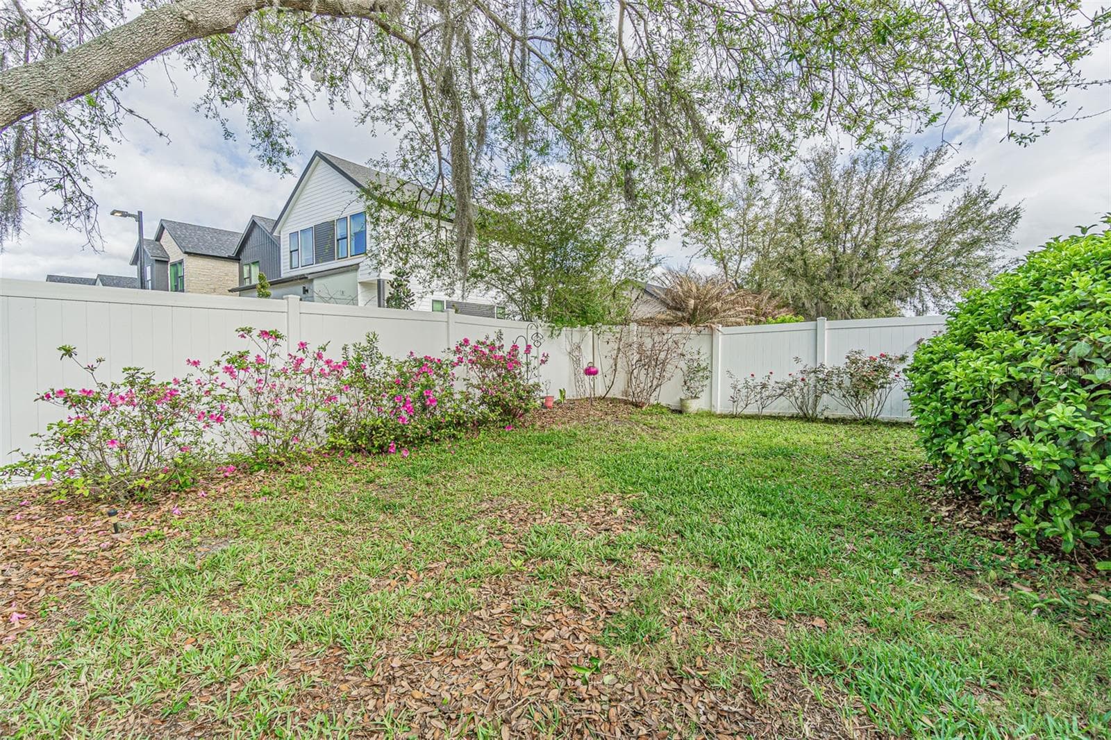 Half Duplex at 1123 BENSBROOKE DR, WESLEY CHAPEL, photo 27 of 34