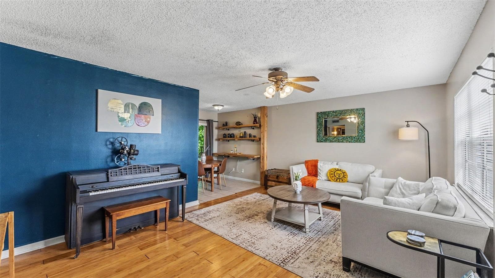 Half Duplex at 733-735 LONGFELLOW BLVD, LAKELAND, photo 5 of 46