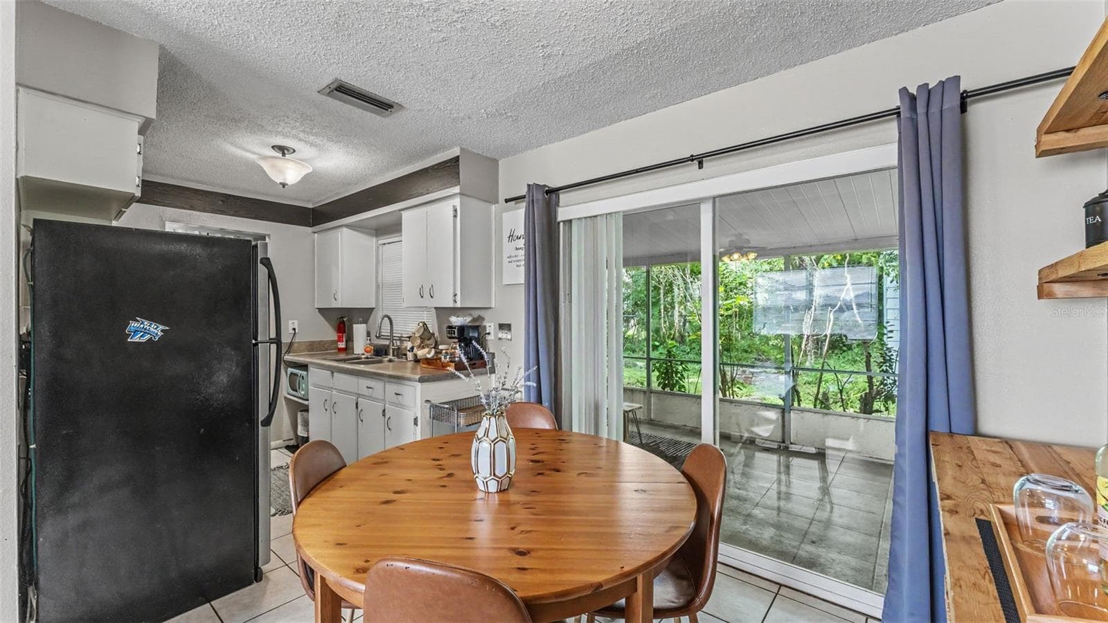 Half Duplex at 733-735 LONGFELLOW BLVD, LAKELAND, photo 12 of 46
