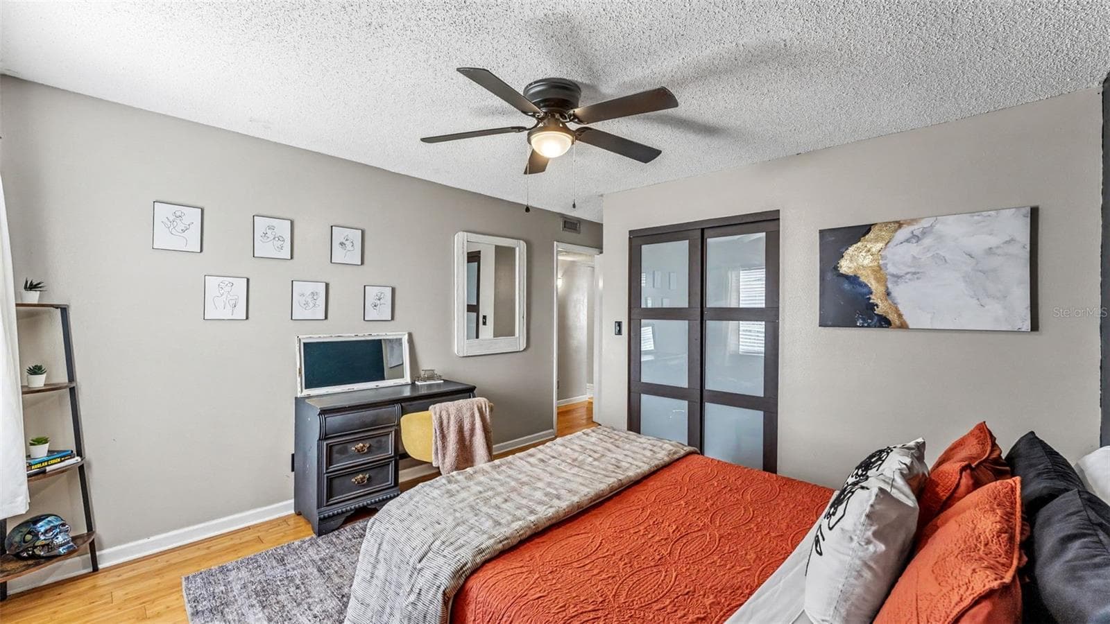 Half Duplex at 733-735 LONGFELLOW BLVD, LAKELAND, photo 16 of 46