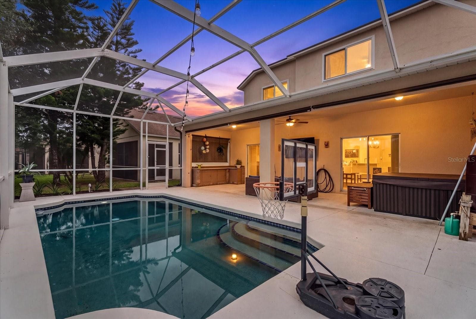 Single Family Residence at 15302 SEAROBBIN DR, LAKEWOOD RANCH, photo 3 of 51