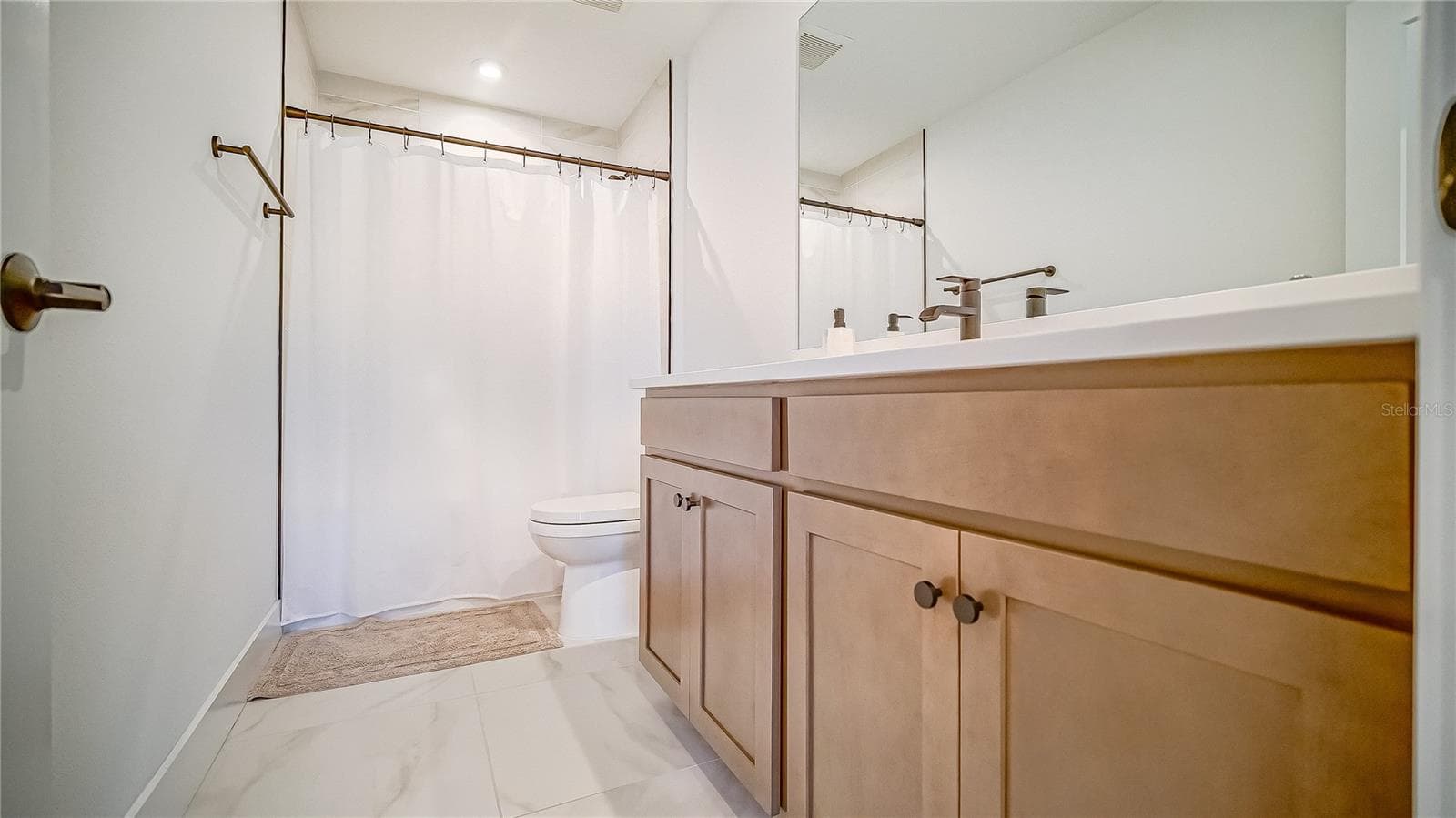 Single Family Residence at 13119 PERGOLA AVE, ORLANDO, photo 22 of 65