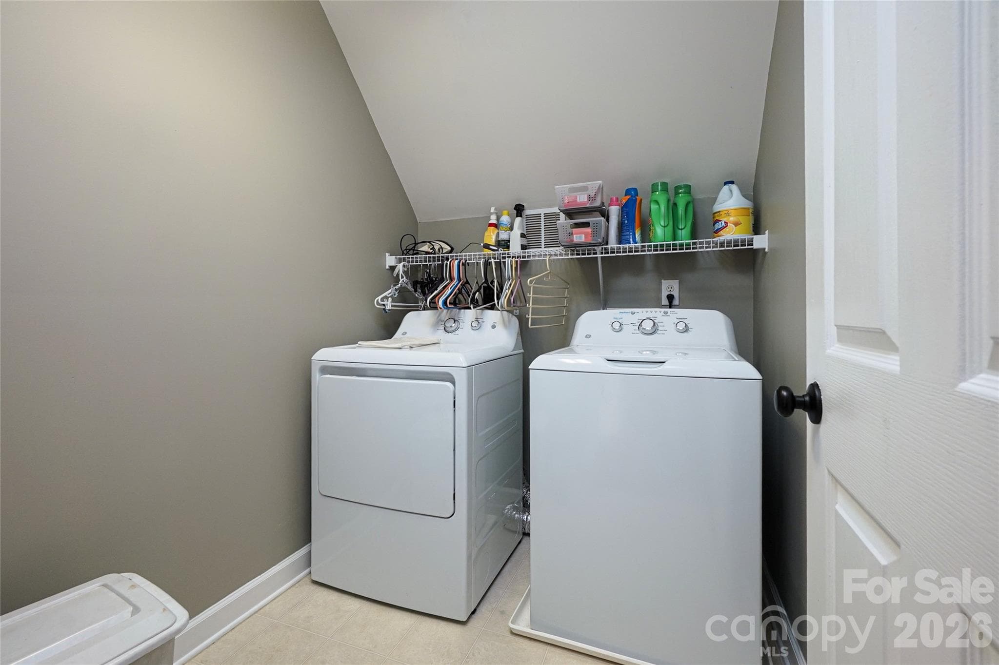 Single Family Residence at 8120 Glamorgan Lane, Matthews, photo 24 of 28