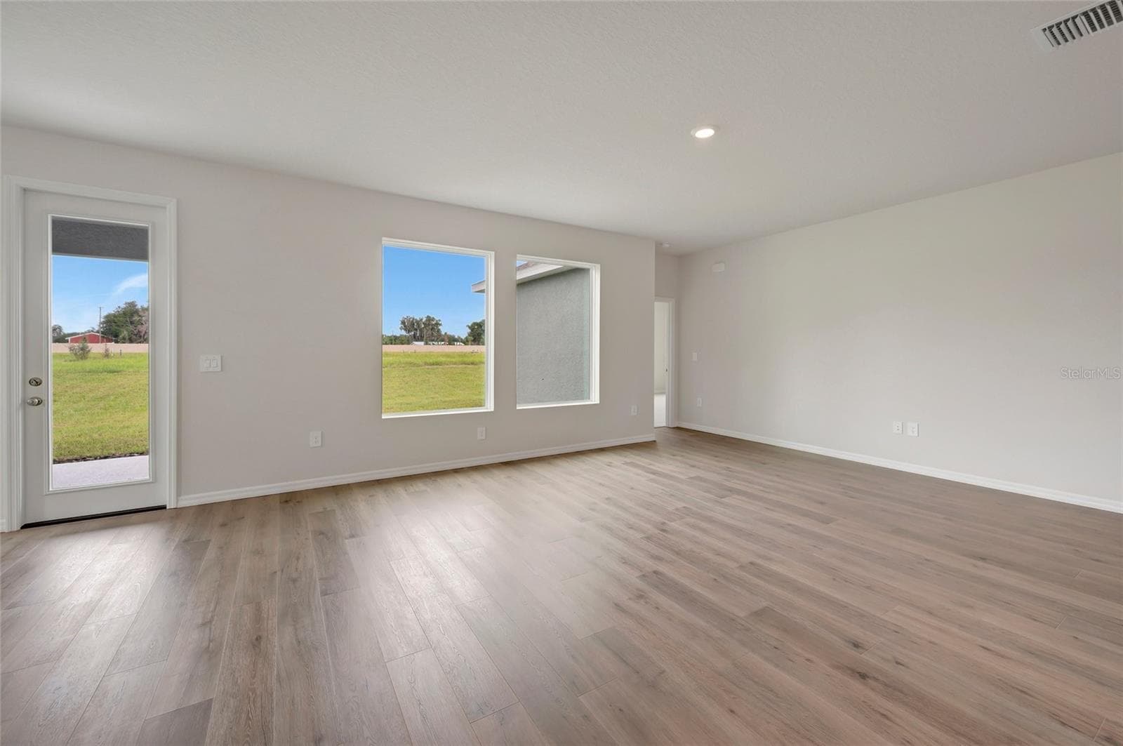 Family Room - 318 STETSON RISE CT, PLANT CITY