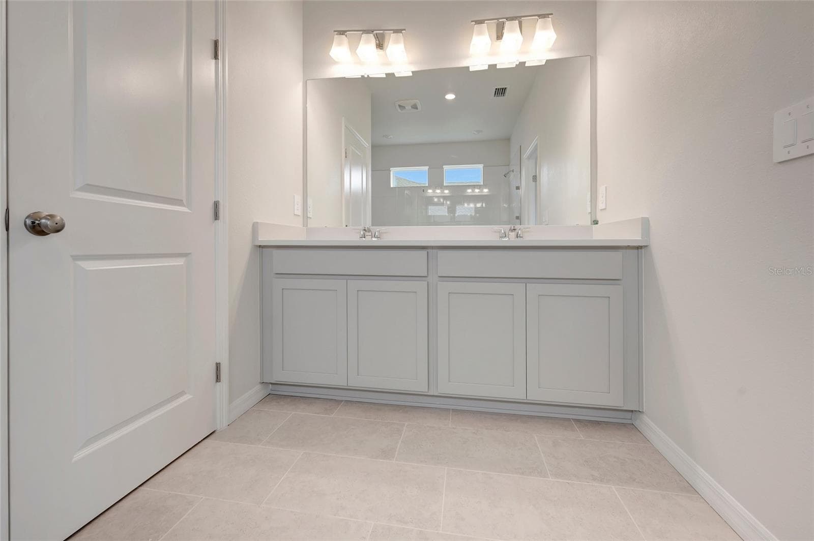 Owner's Bath - 318 STETSON RISE CT, PLANT CITY