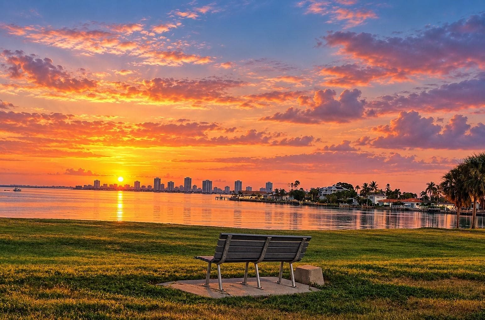 Nearby Lassing Park overlooking Tampa Bay. AI Improved photo. - 711 19TH AVE S, ST PETERSBURG