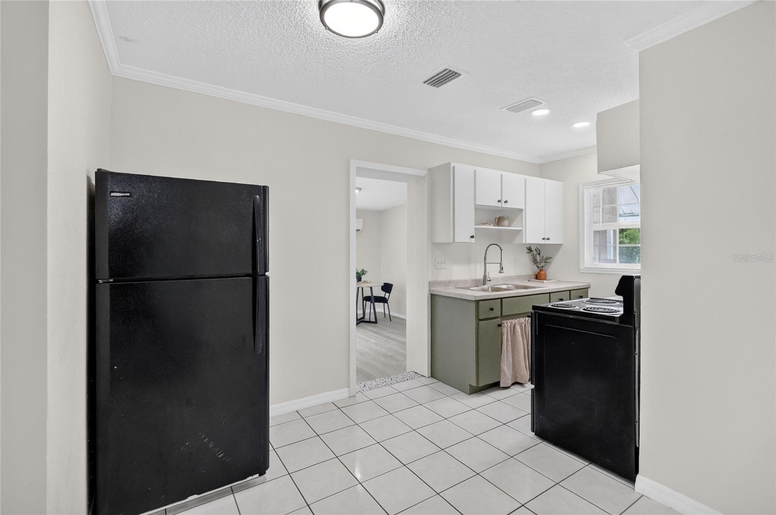 Kitchen - 5175 E LIVE OAK LN, INVERNESS