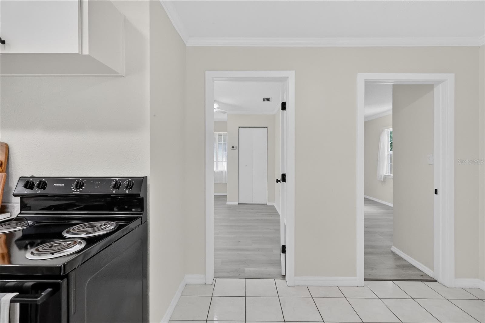 Kitchen - 5175 E LIVE OAK LN, INVERNESS
