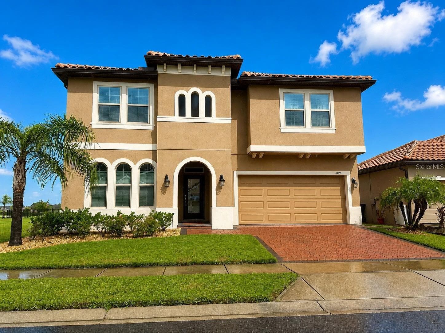 1627 NINA DR