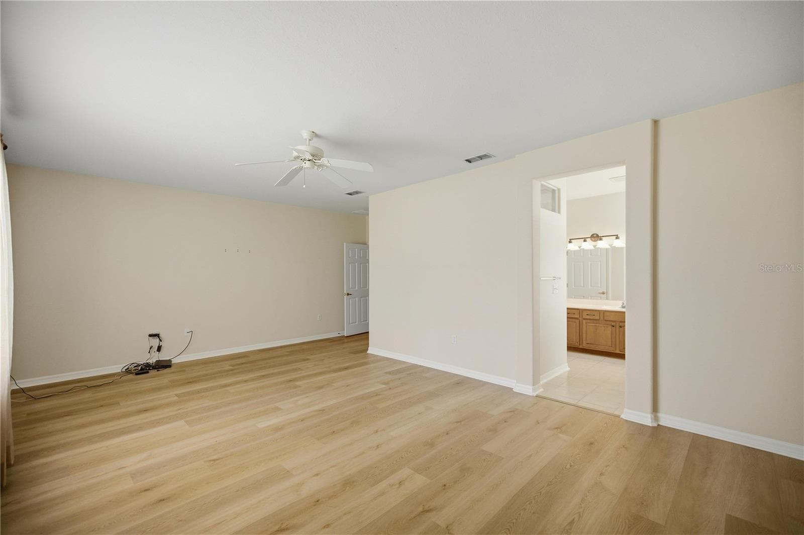 Single Family Residence at 9495 SE 130TH PLACE RD, SUMMERFIELD, photo 19 of 77