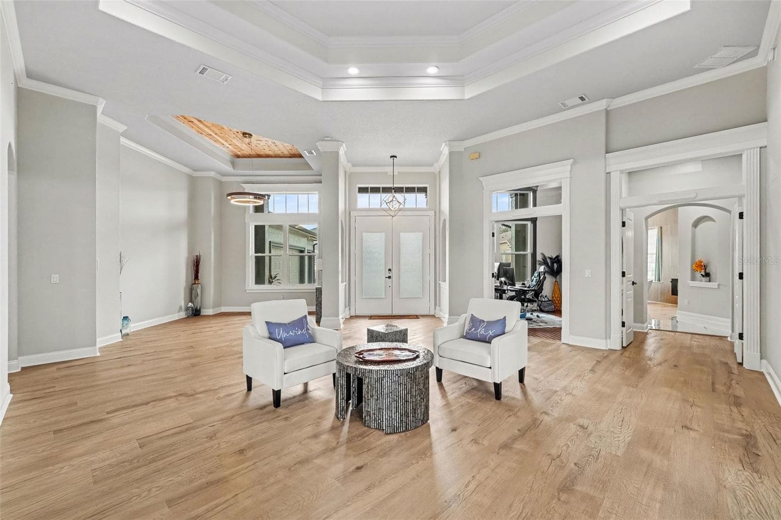 Great Room - 655 WHISPER WOODS DR, LAKELAND