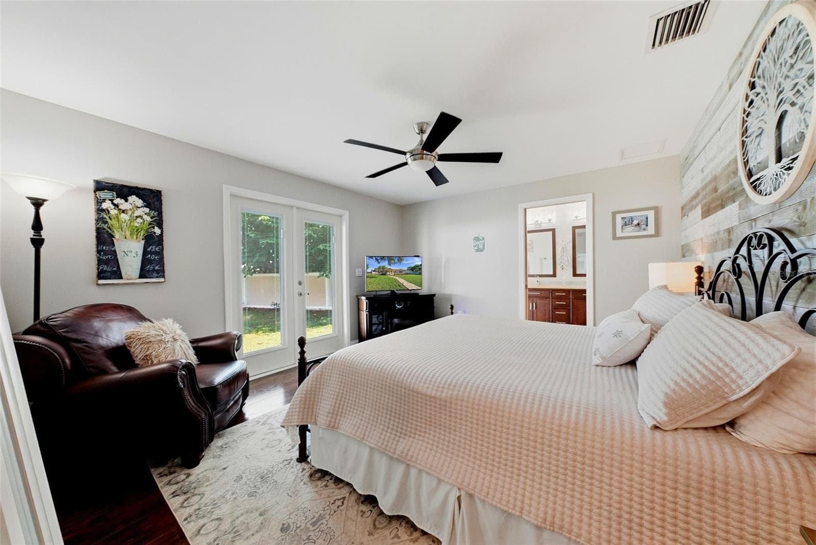 Single Family Residence at 2406 DURANT RD, VALRICO, photo 18 of 49